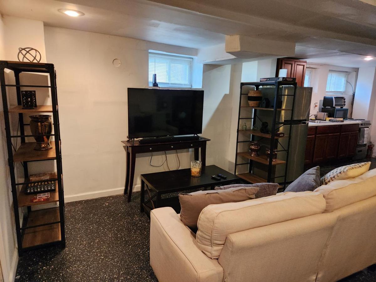 Cozy Studio; Lower Level Unit Nova York Exterior foto
